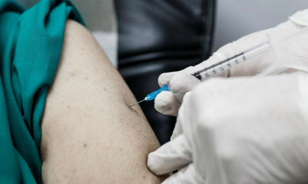 Αγώνας δρόμου για την ταχύτερη παραγωγή των εμβολίων